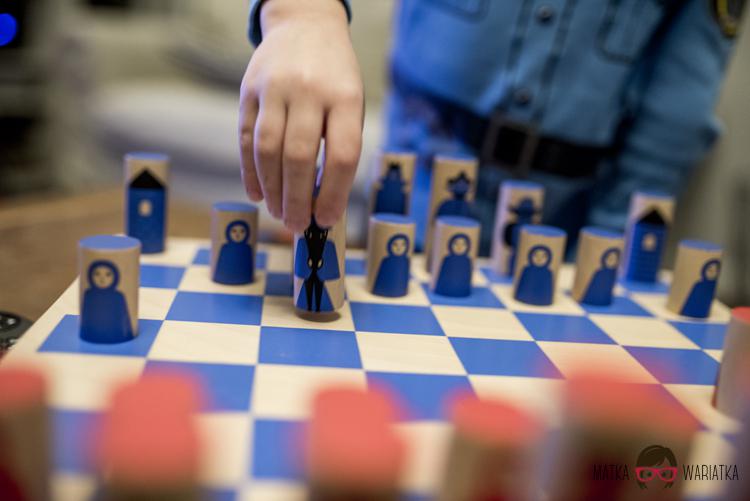 lekcja strategii. jak rozwijac dzieci poprzez nauke gry w szachy007Michal Kanarkiewicz by . 