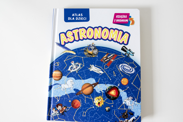 Atlas dla dzieci. Astronomia001Ksiazki dla dzieci by . 