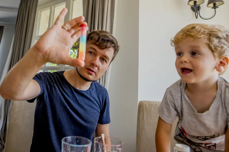 Eksperymenty dla dzieci024Funiversity by .