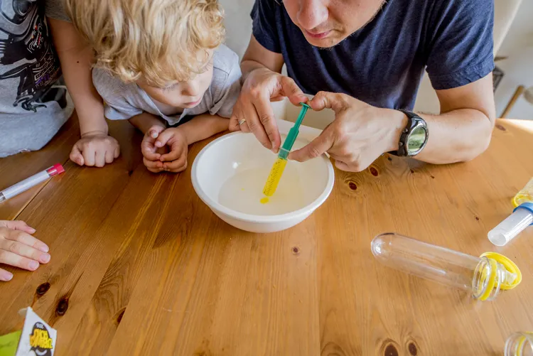 Eksperymenty dla dzieci034Funiversity by .