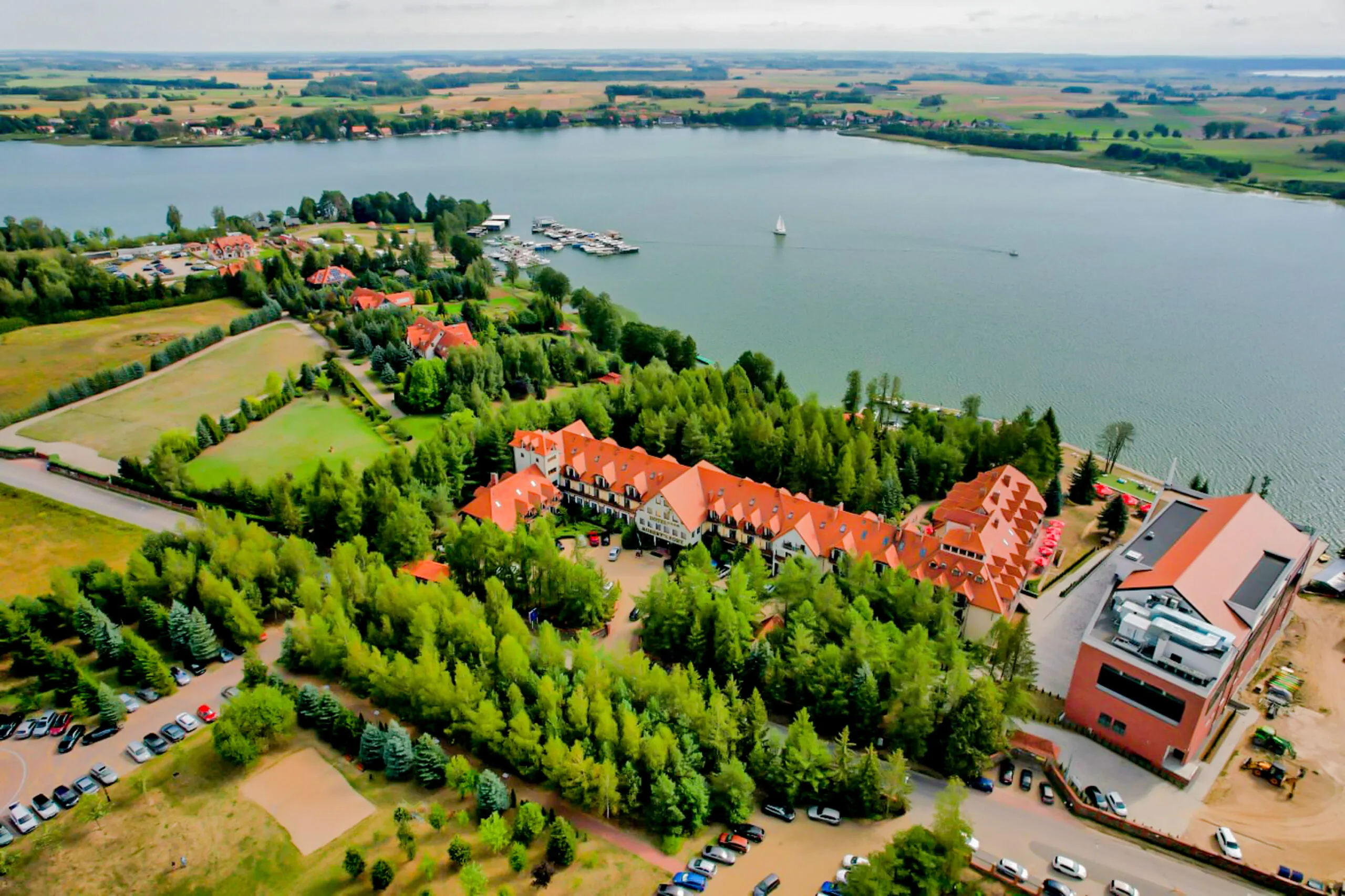 2c81ac7c-b938-46e1-bdaf-ecb94202ccd8 by .